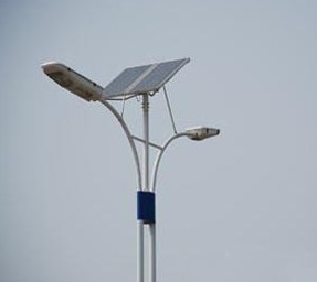 【LED160W太陽能路燈【雙頭燈80W*2】】價格,廠家,圖片,太陽能燈,山東華藝陽光太陽能產(chǎn)業(yè)-